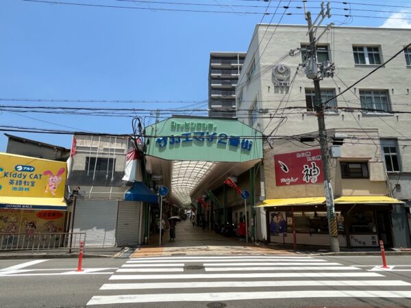 綾羽町にある200年の旧家で月に2日だけオープンするカフェに行ってみた／江戸から令和までずっと使われてきた既視感も憶える空間でいただく珈琲や